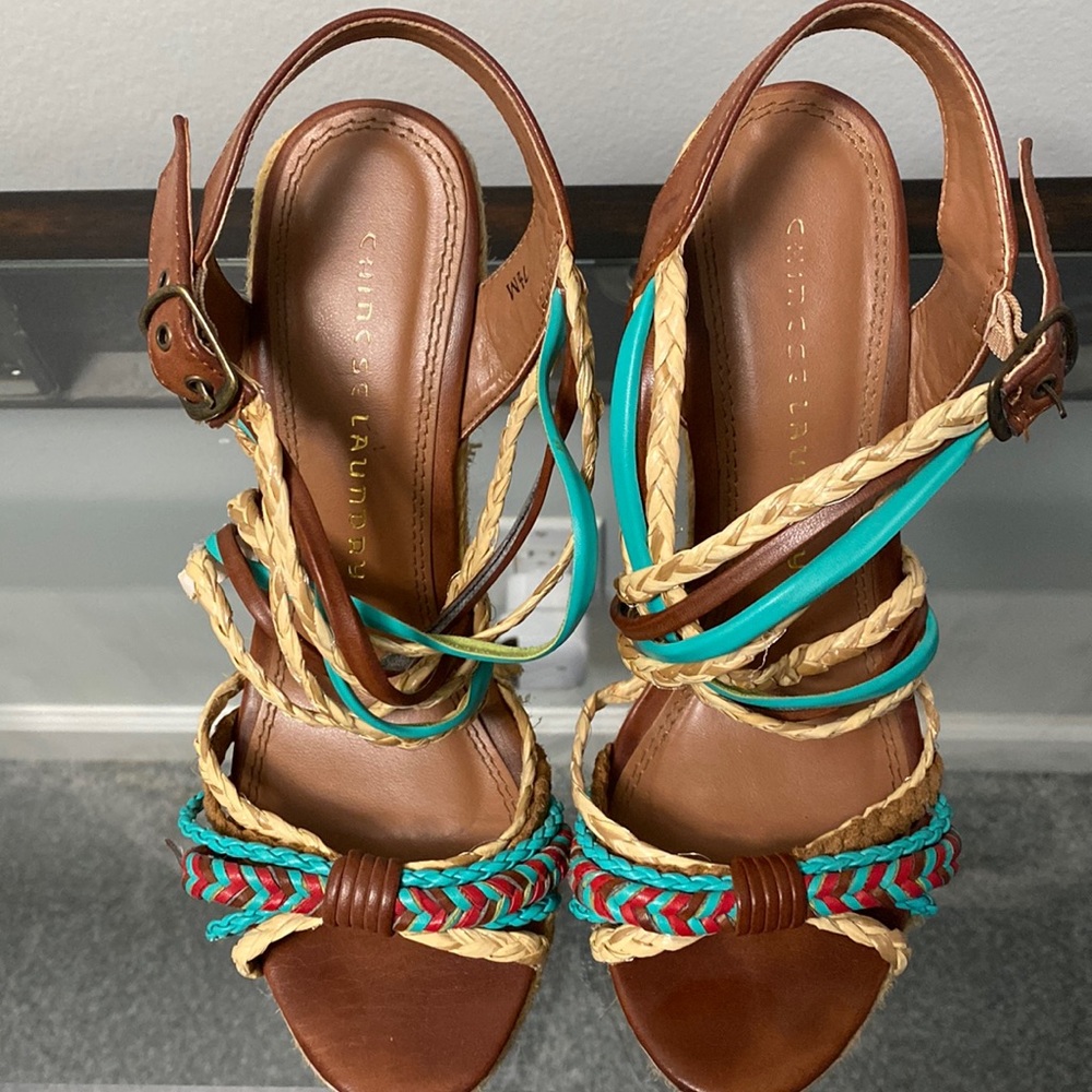 Multicolor wedges